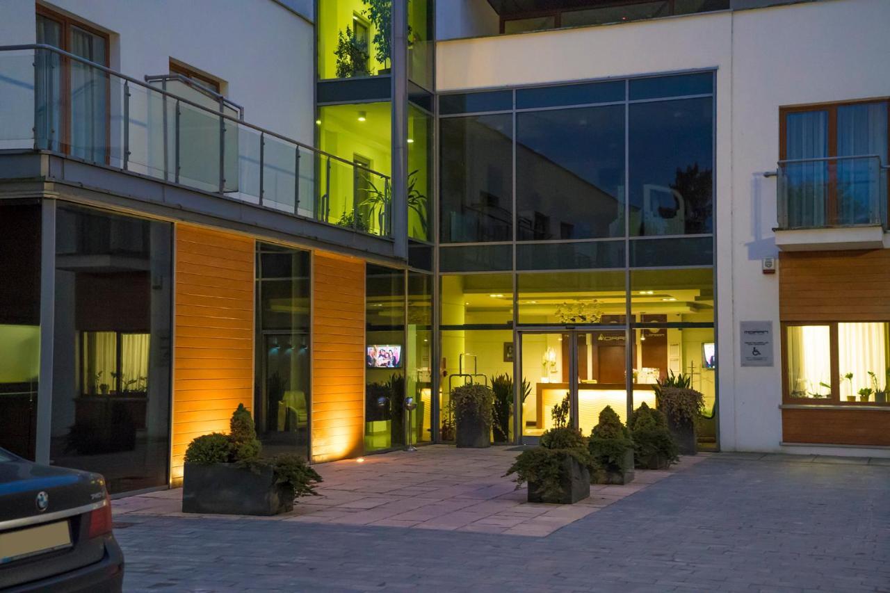 Hotel Moran & Spa Powidz  Exterior foto